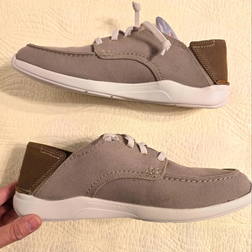 NIB Clarks Men's Gray Gorwin Lace Casual Shoes